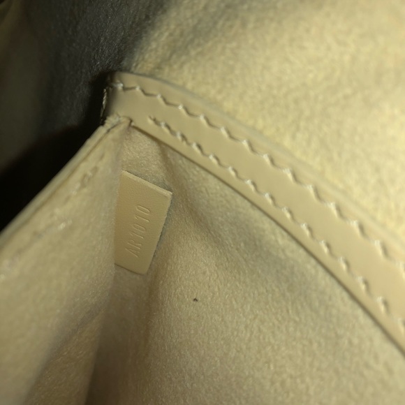 AUTHENTIC LV EPI YELLOW ALMA BAG - Picture 2 of 16